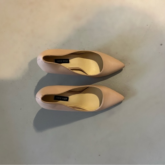 Nine West Nude Heels - Picture 1 of 5